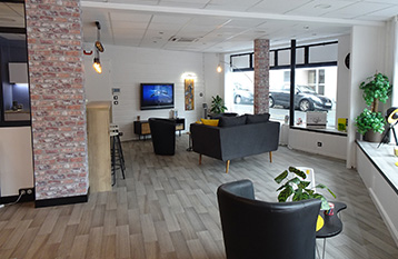 Delta Dore ouvre un showroom à Pau en partenariat avec un installateur.