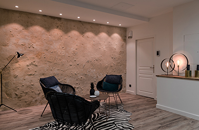 Variation d'éclairage dans une maison